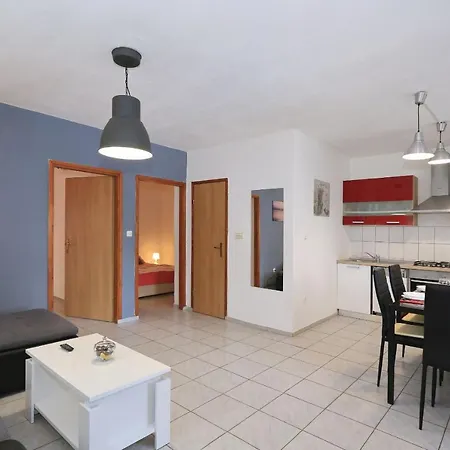 Ferienhaus Lucija Sveti Filip i Jakov