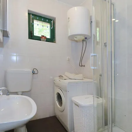 Lucija Ferienhaus Sveti Filip i Jakov