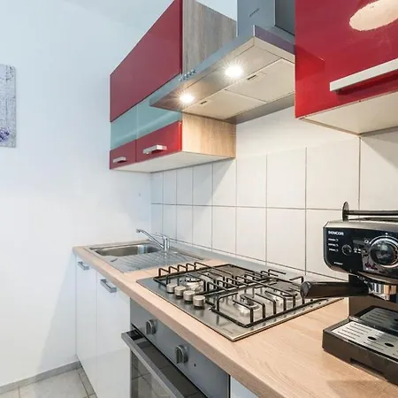 Lucija Holiday home *