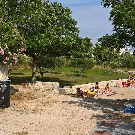 בית נופש Lucija סבטי פיליפ אי ג'קוב